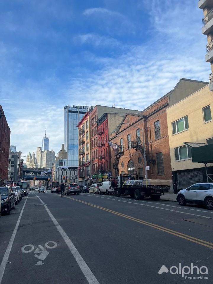 38 Allen St #4 - Photo 7 of 8