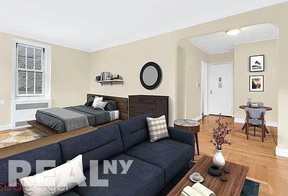 Jane St #2C - Photo 2 of 7