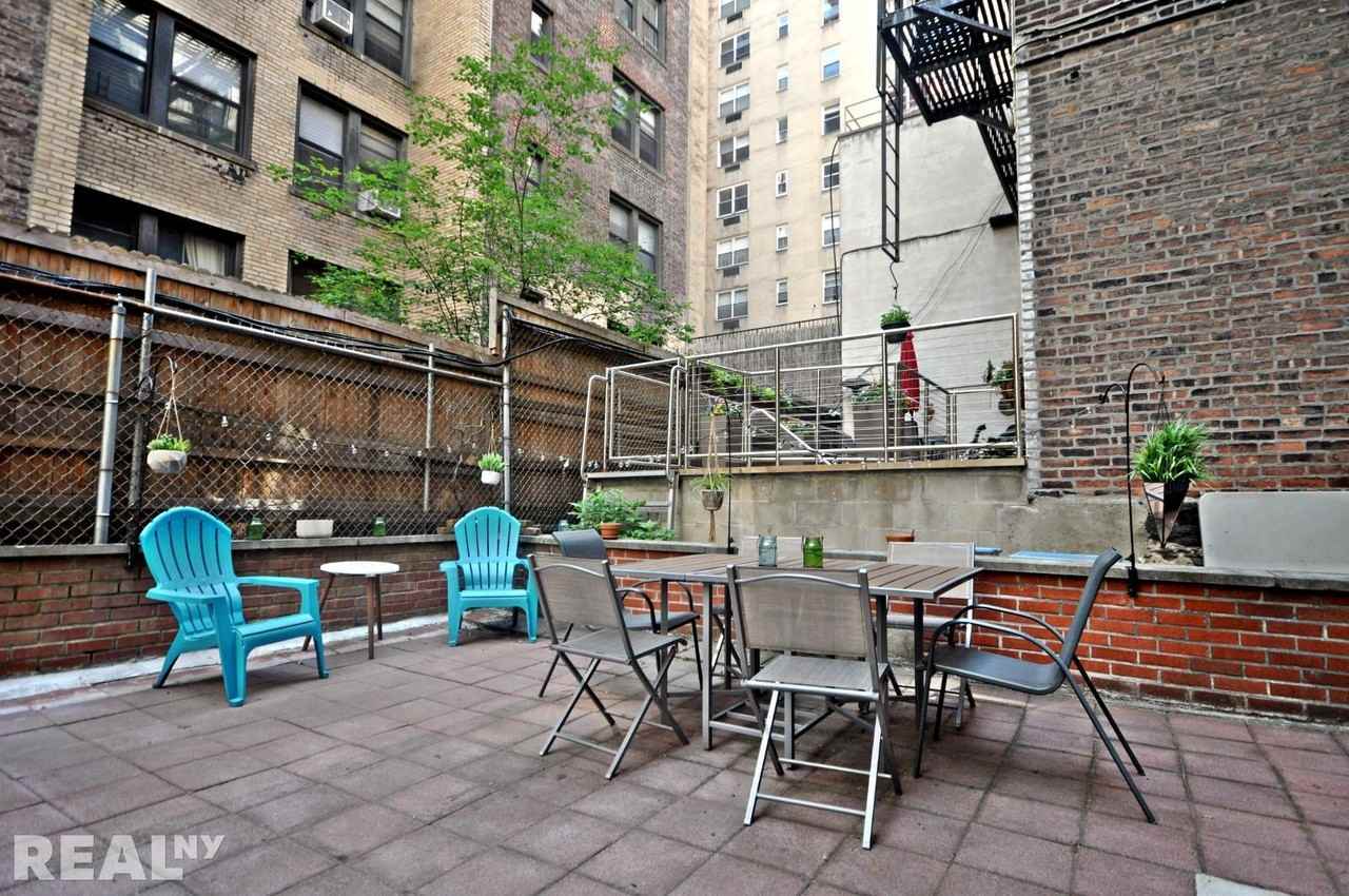 E 84th St #1O - Photo 6 of 6