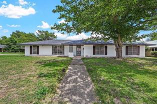 1400 Crescent Dr - Photo 1 of 1