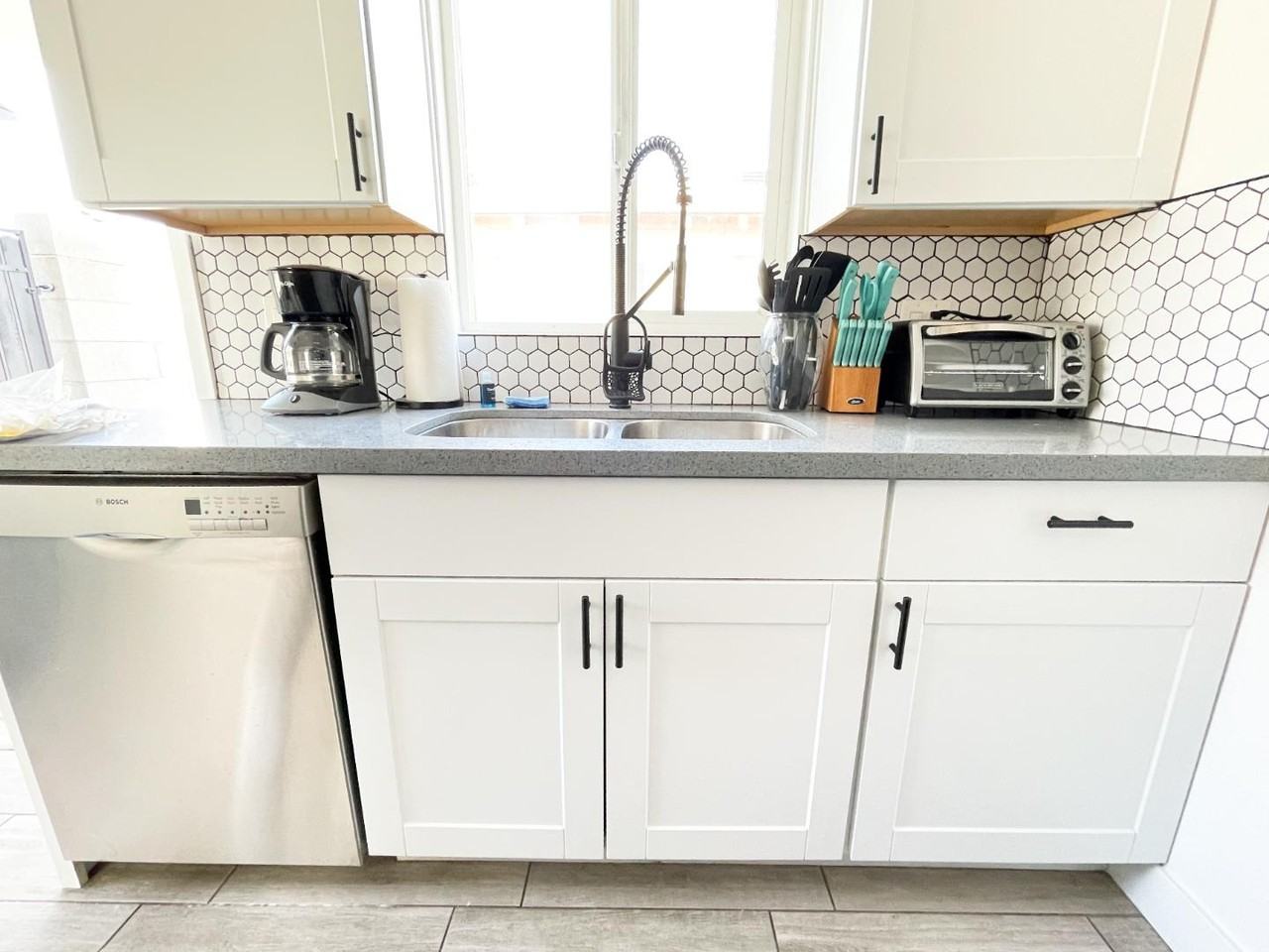 Clarendon 1311 Unit 1 - Photo 3 of 19
