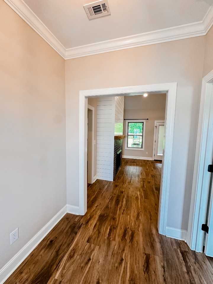 211 Dwelling Pl - Photo 5 of 20