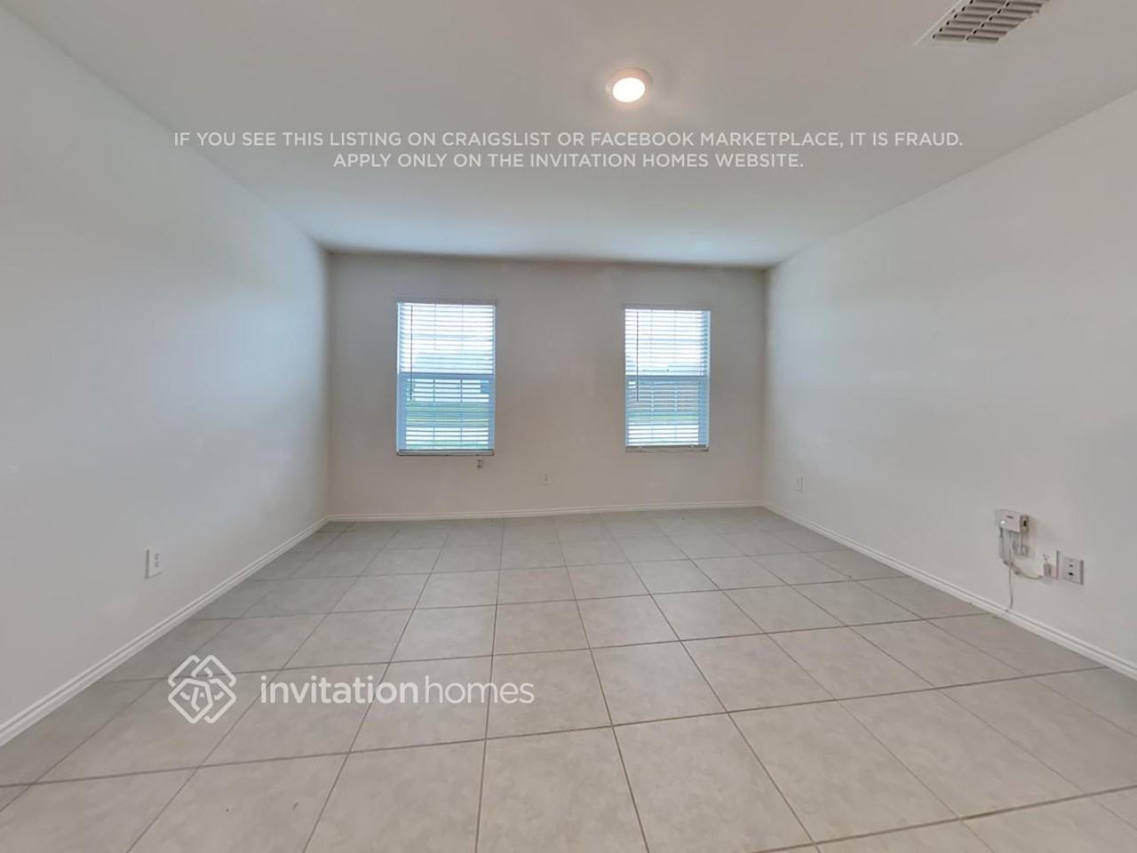 3032 Wallace Wells Ct - Photo 3 of 18