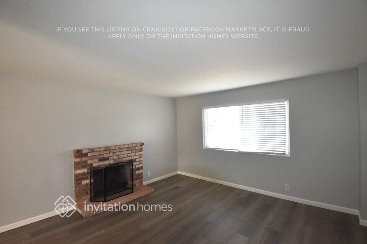 401 Wigeon Way - Photo 2 of 8