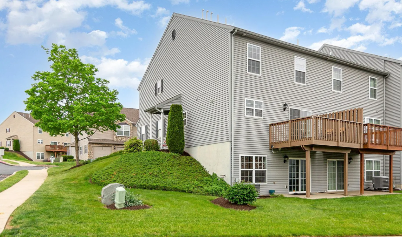 209 Wooley Hollow Ct - Photo 2 of 26