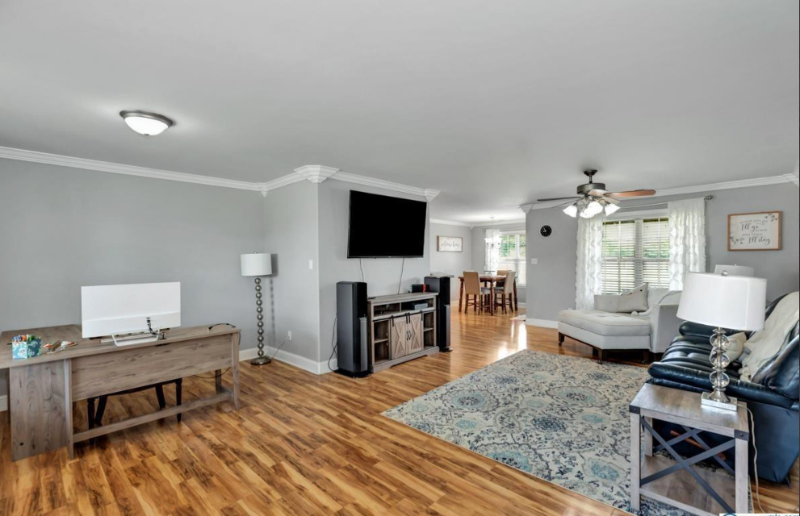 27651 Grant Dr - Photo 3 of 20