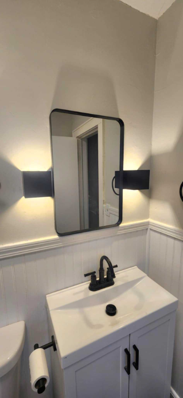 233 Lester Ave #2L - Photo 7 of 8