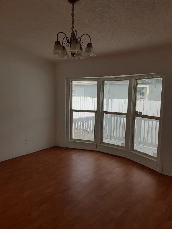 435 Texas St - Photo 2 of 9