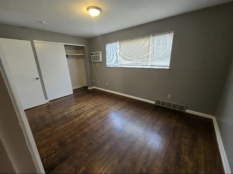 5722 Thekla Ave #F - Photo 3 of 7