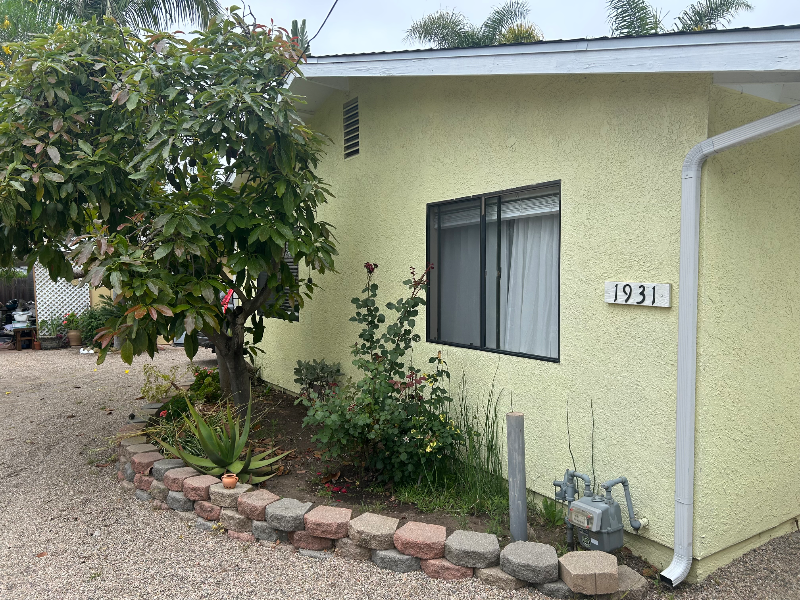 1931 San Andres St - Photo 2 of 9