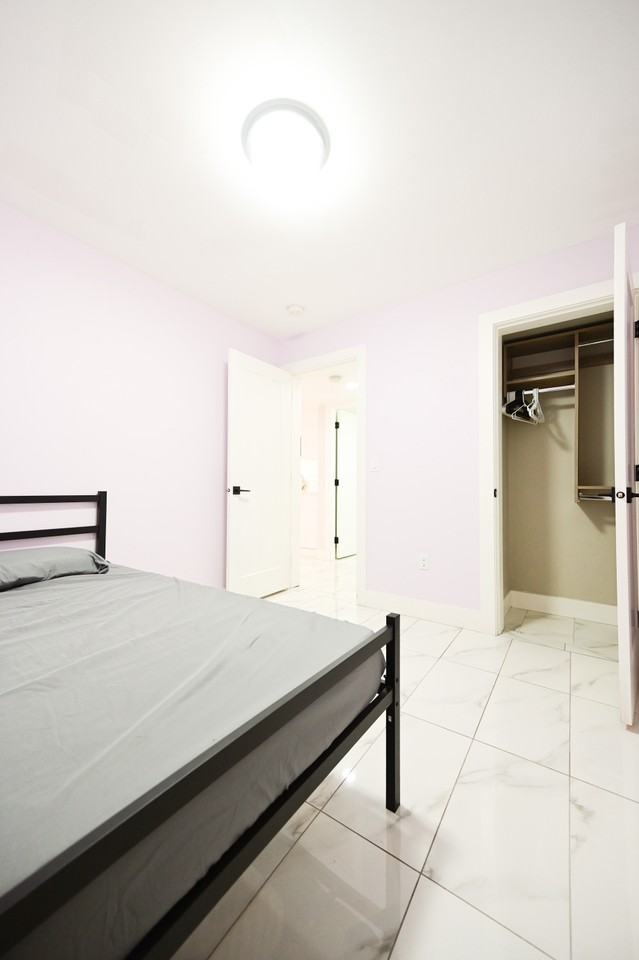 4005 Dundas St - Photo 7 of 13