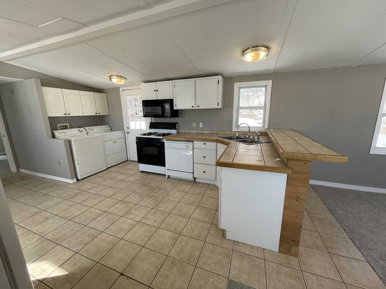 15435 East Cherry Creek Road #NA - Photo 6 of 19