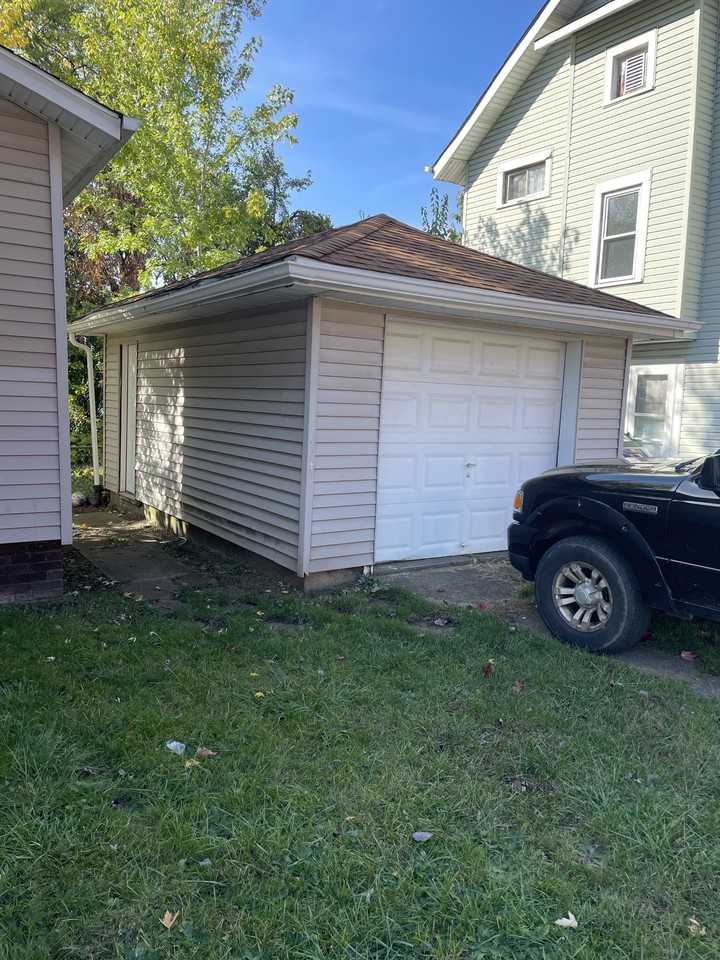 1401 8th St Nw #NA - Photo 2 of 12