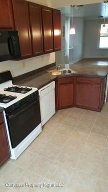 628 Broad St - Photo 2 of 14