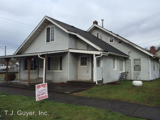 314-320 S.W. Cascade Ave/171 SW 3rd St. - Photo 2 of 7