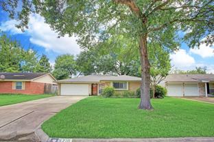 5710 De Lange Ln - Photo 1 of 1