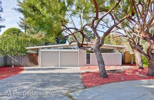 2066 Sandalwood Ct - Photo 2 of 47