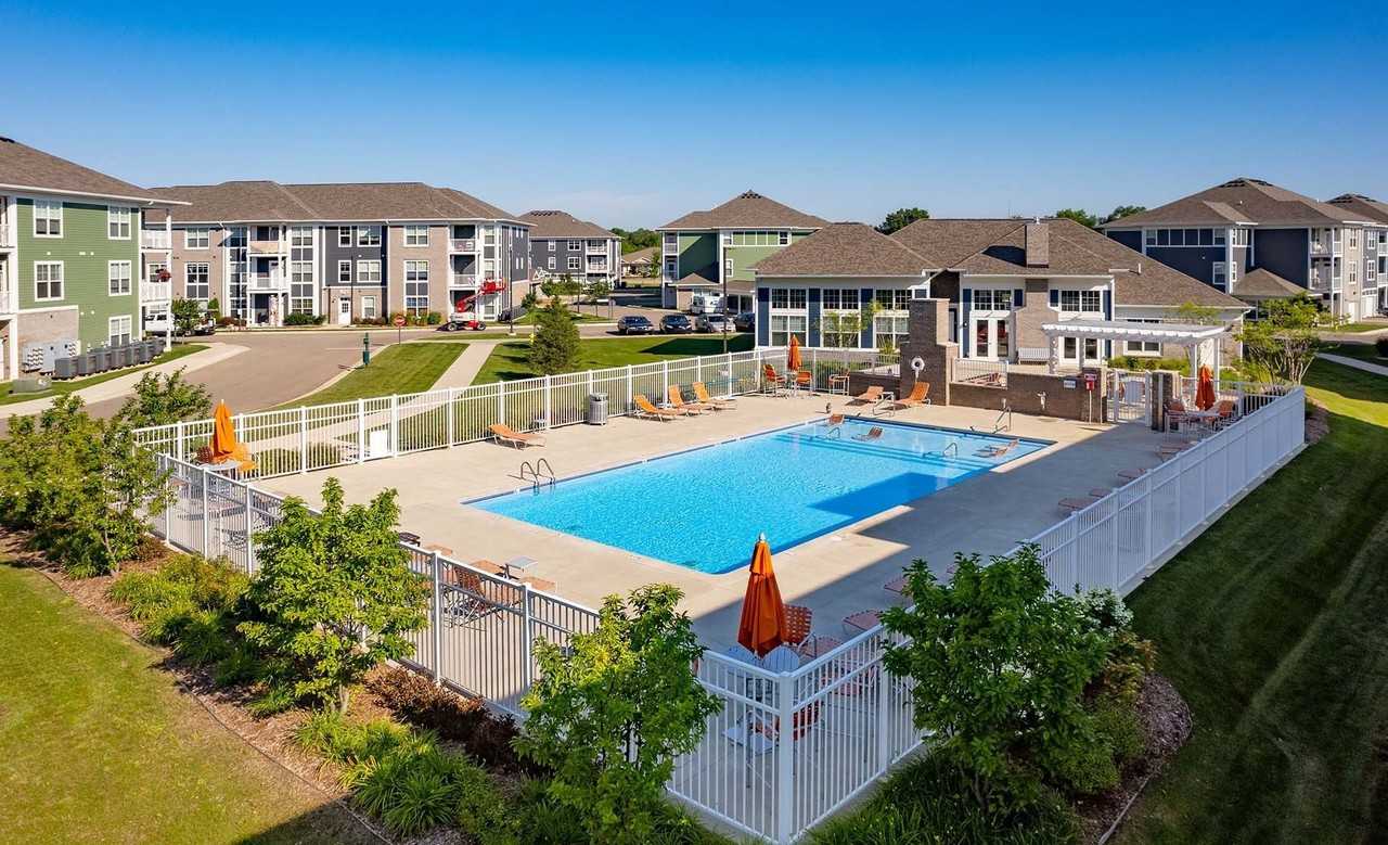 Parkway Flats - Photo 2 of 31