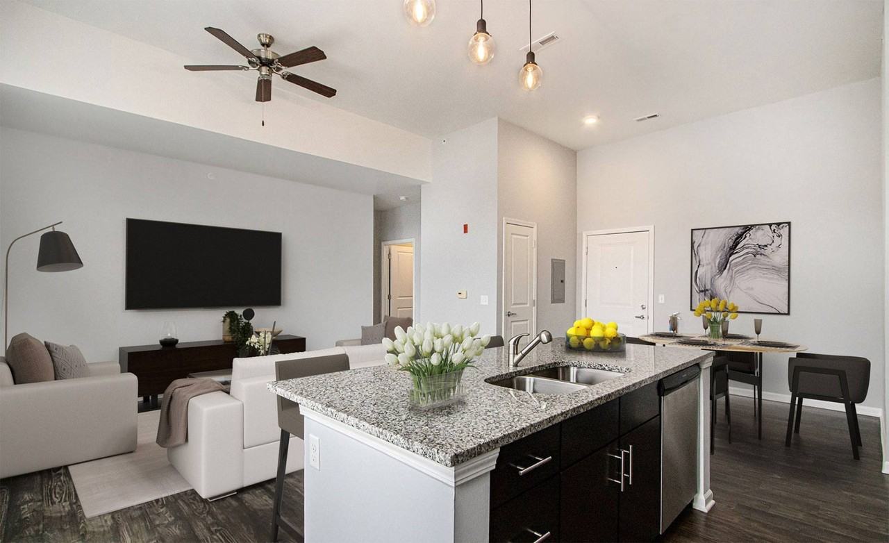 Parkway Flats - Photo 4 of 31