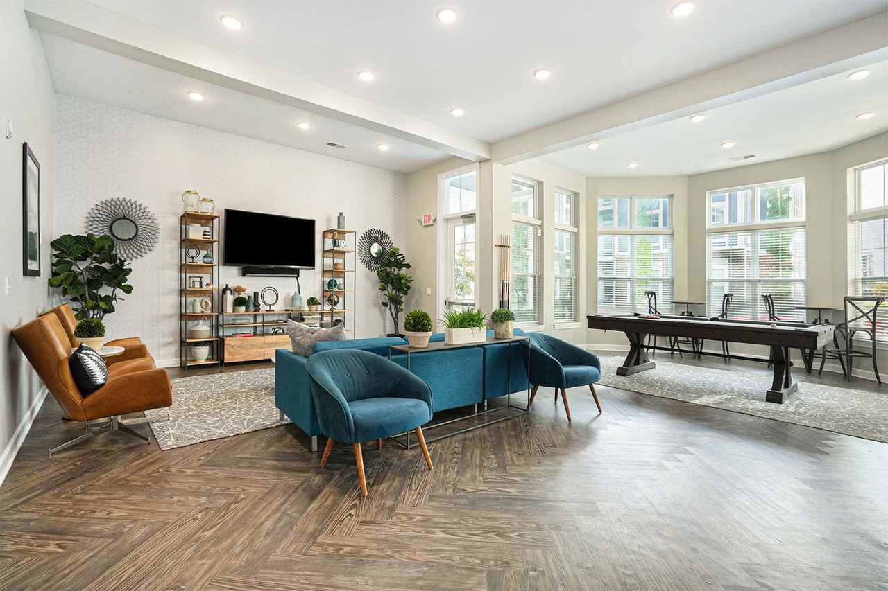 The Retreat Apartments - Photo 2 of 24