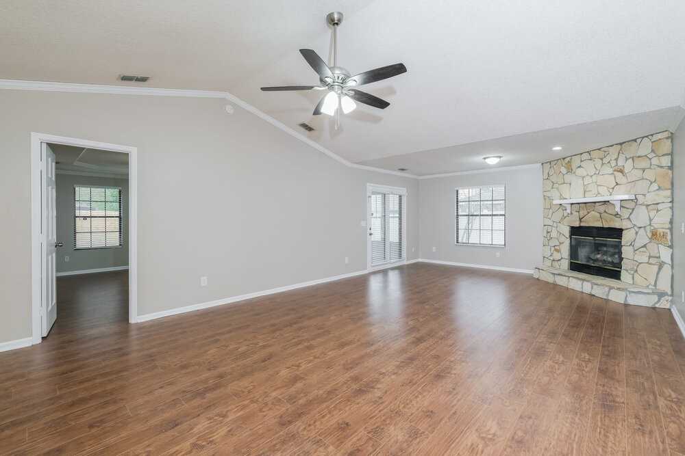 1590 Rain Bird Ct - Photo 5 of 16