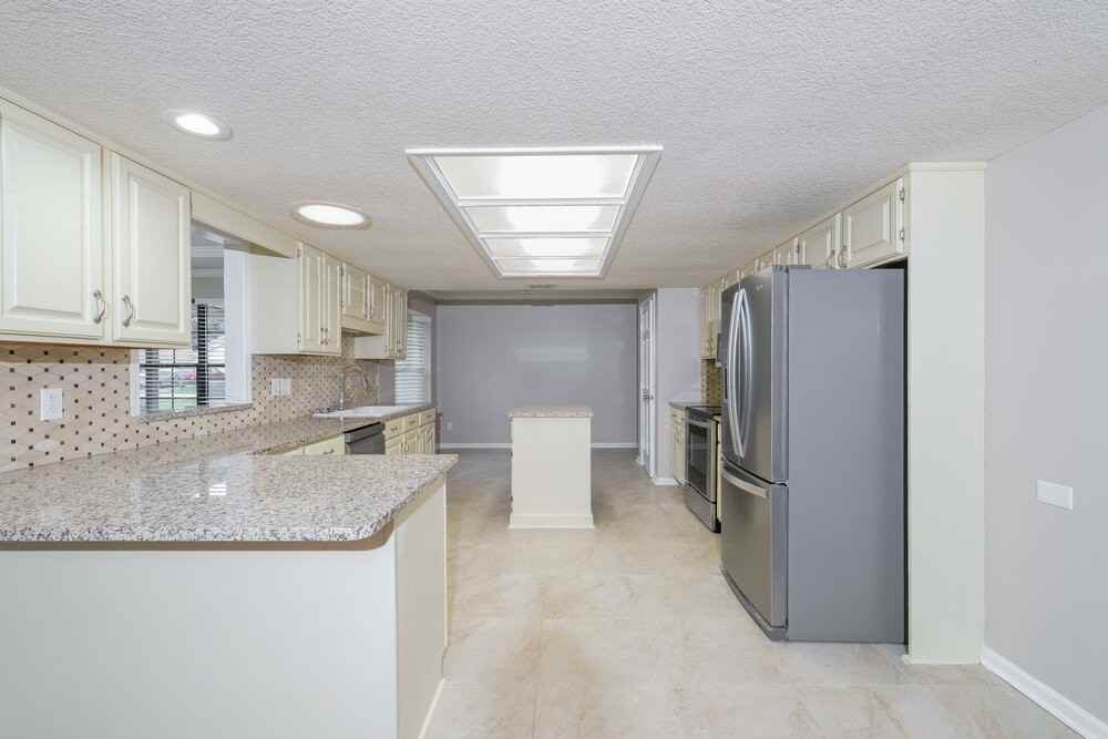 1590 Rain Bird Ct - Photo 7 of 16
