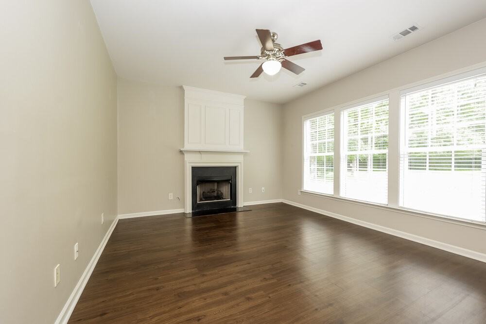 2214 Cardiff Ln - Photo 4 of 17