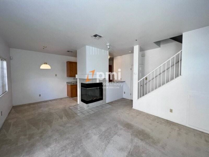 58 Manchester Dr - Photo 2 of 13