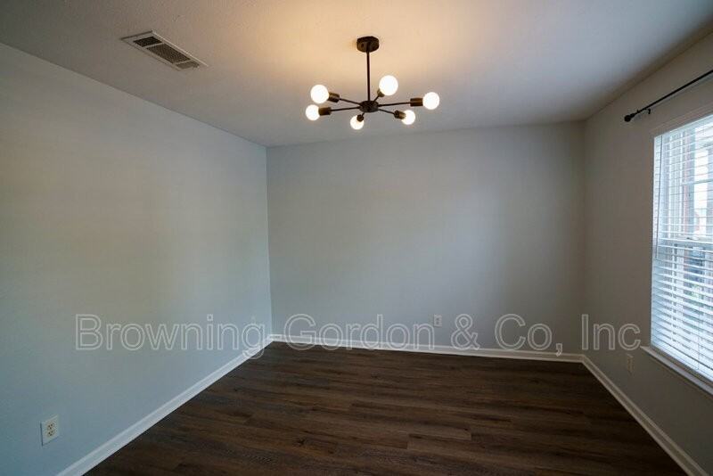 1731 Red Jacket Dr - Photo 2 of 17