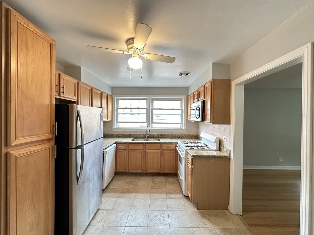 8221 S Keating Ave #2S - Photo 3 of 21