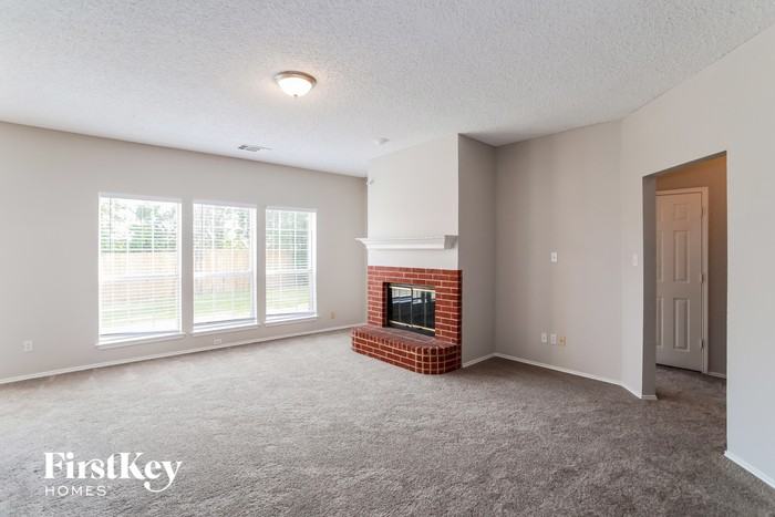 1016 Chancellorsville Pkwy - Photo 3 of 15