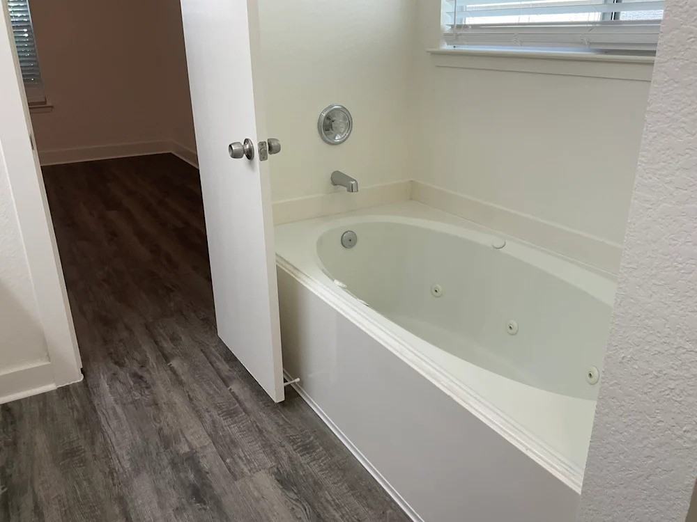 3939 Southern Bnd #NA - Photo 2 of 8