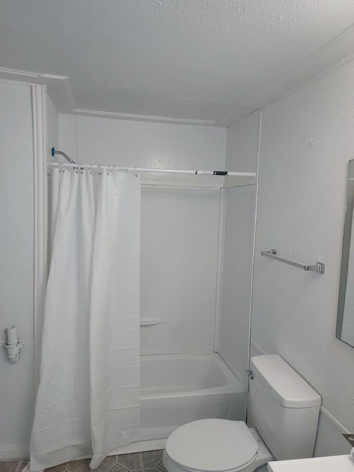 826 Queens Dr #NA - Photo 4 of 8