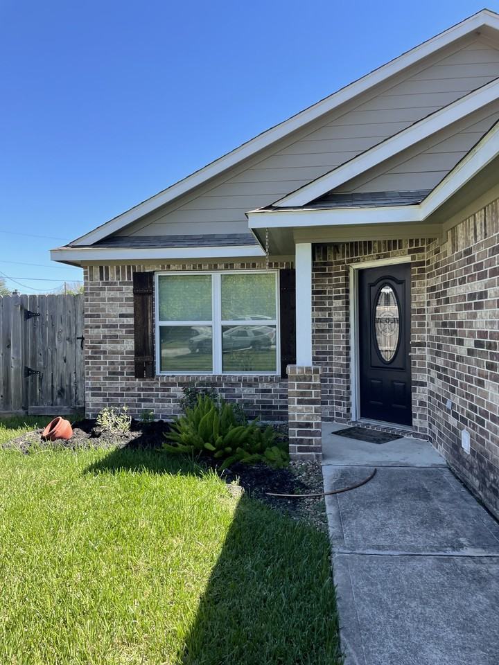 6122 Stoney Brook Dr #NA - Photo 2 of 50