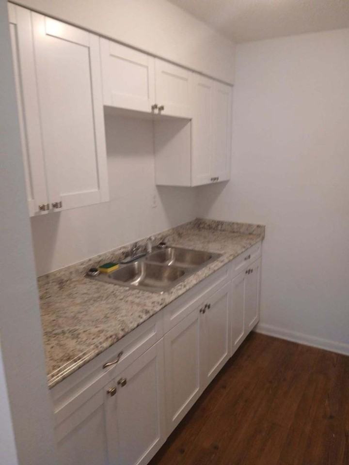 287 DUPLEX - Photo 2 of 10