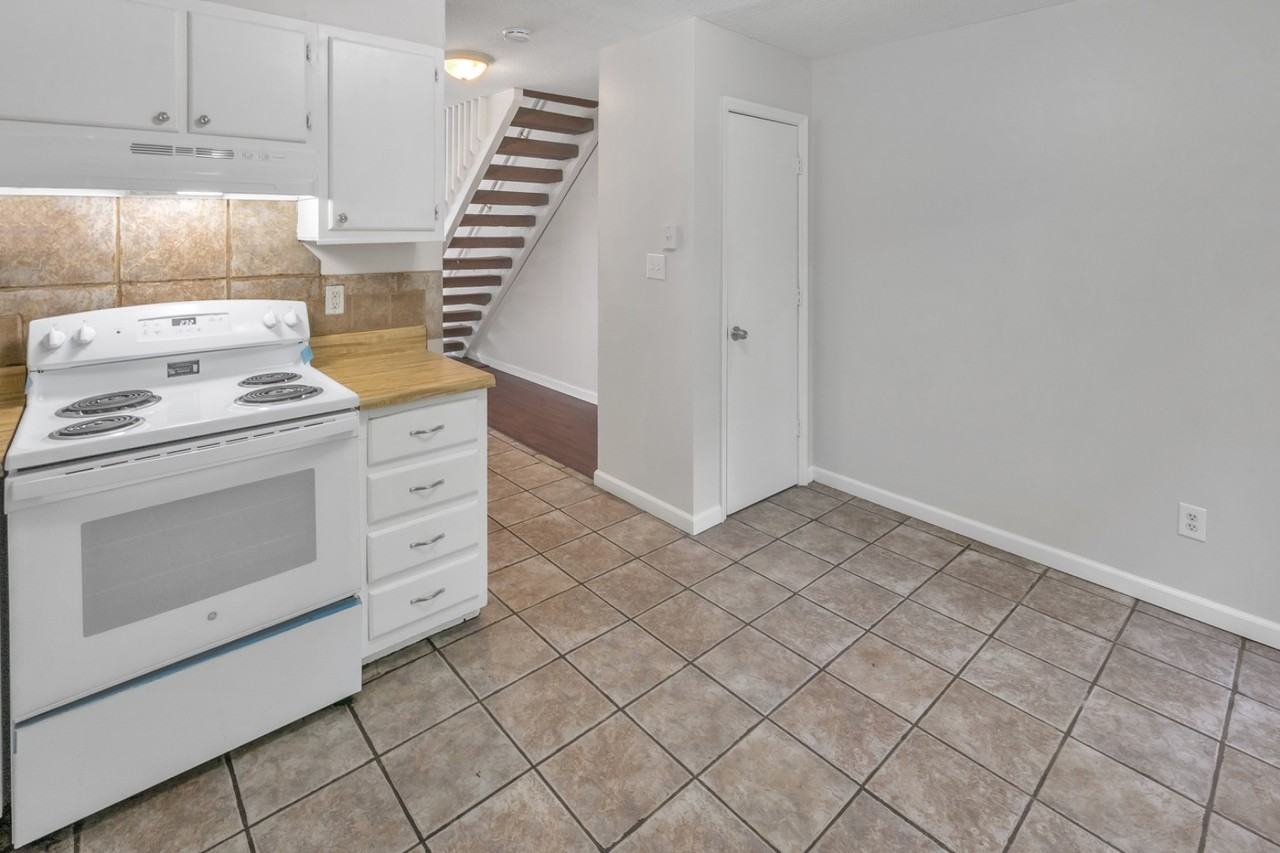 1212 Boone Hill Road - Photo 5 of 10