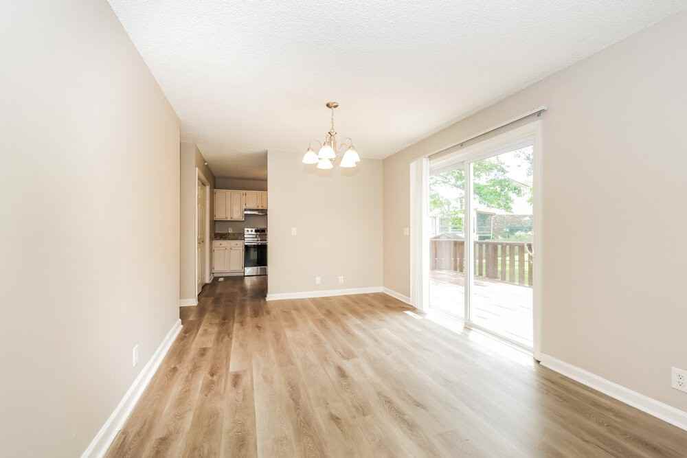 252 Cedarmont Circle - Photo 5 of 16