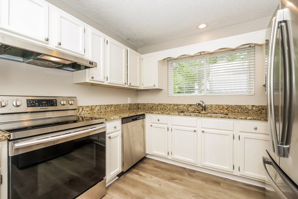 252 Cedarmont Circle - Photo 6 of 16