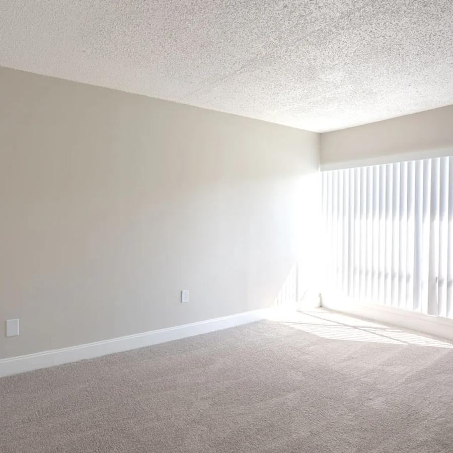 785 117th Ter N - Photo 7 of 29