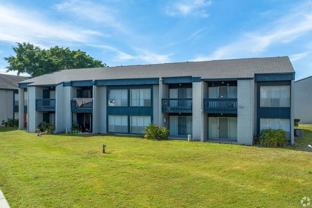 785 117th Ter N - Photo 1 of 1