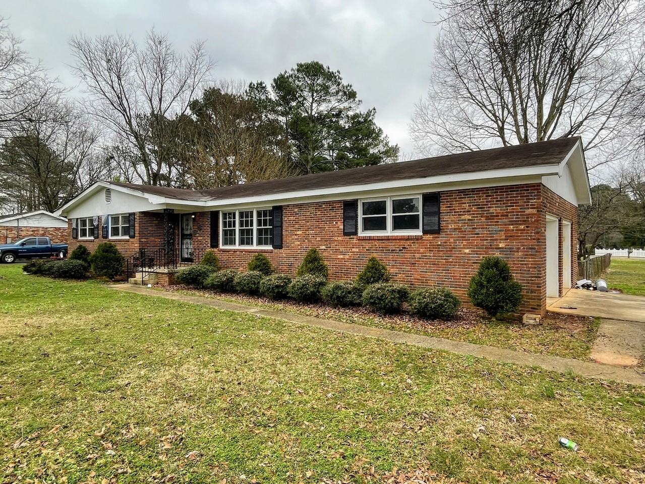 8413 Madison Pike - Photo 6 of 25