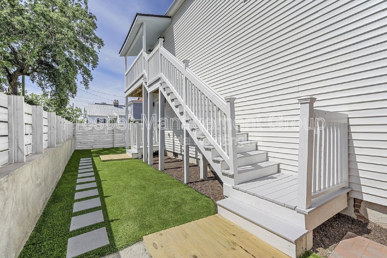 22 Nunan St #A - Photo 3 of 26