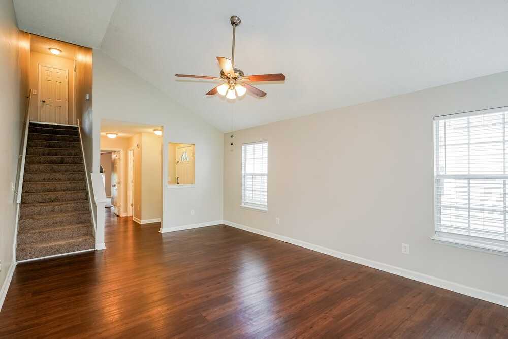 2729 River Bend Dr - Photo 5 of 17
