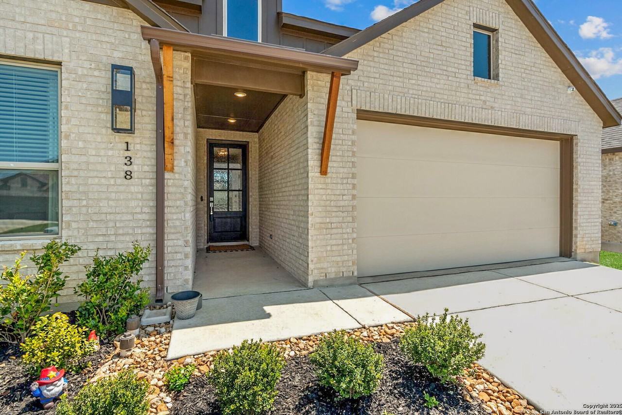 138 Red Oak - Photo 3 of 50