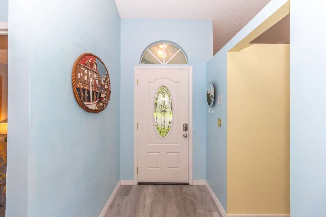 1465 Brier Ct - Photo 3 of 39