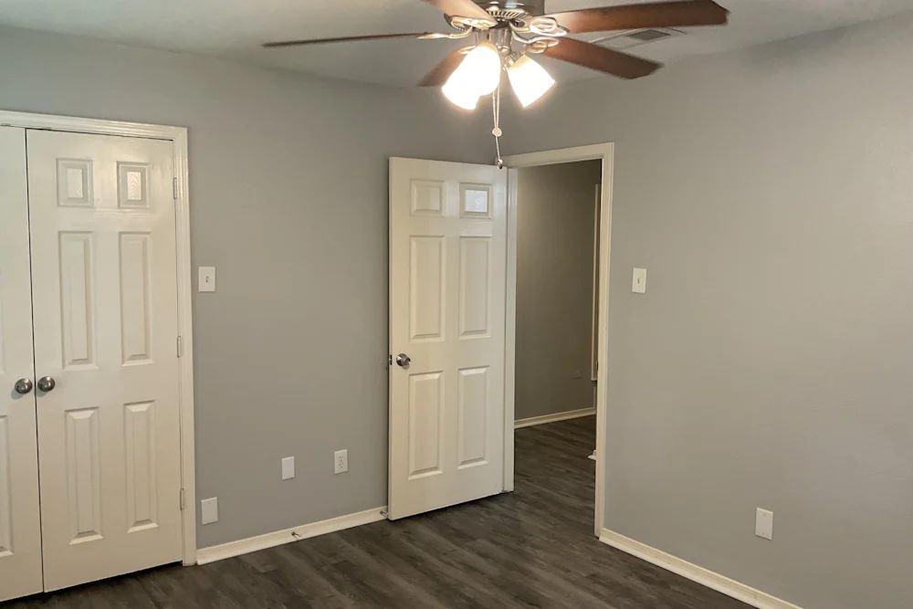 3921 Double Oak Ln #NA - Photo 2 of 11