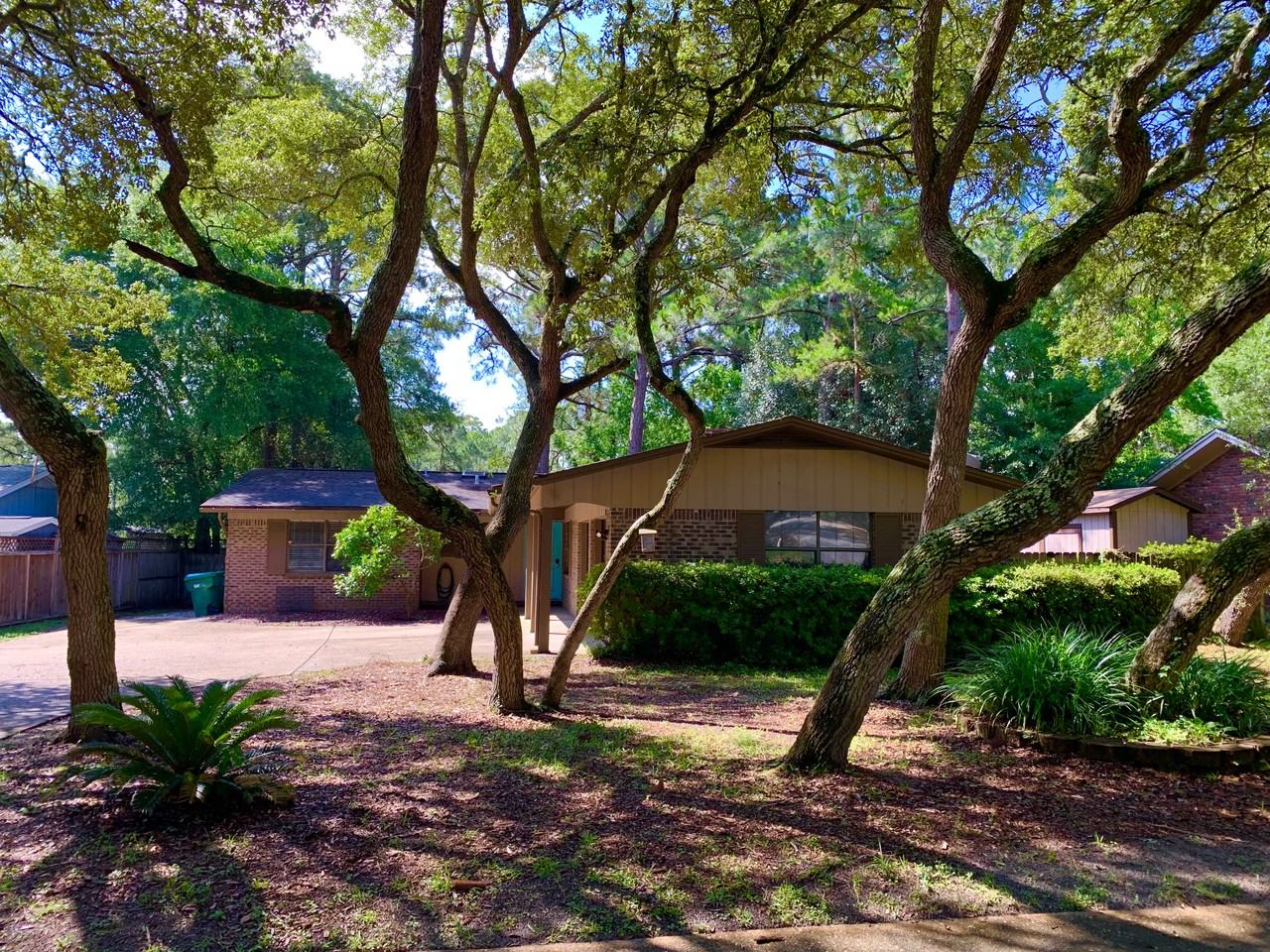 317 Somerset Dr #NA - Photo 2 of 48