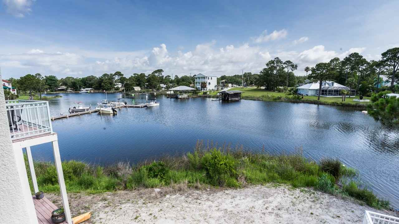 218 Bonita Cir #NA - Photo 3 of 28