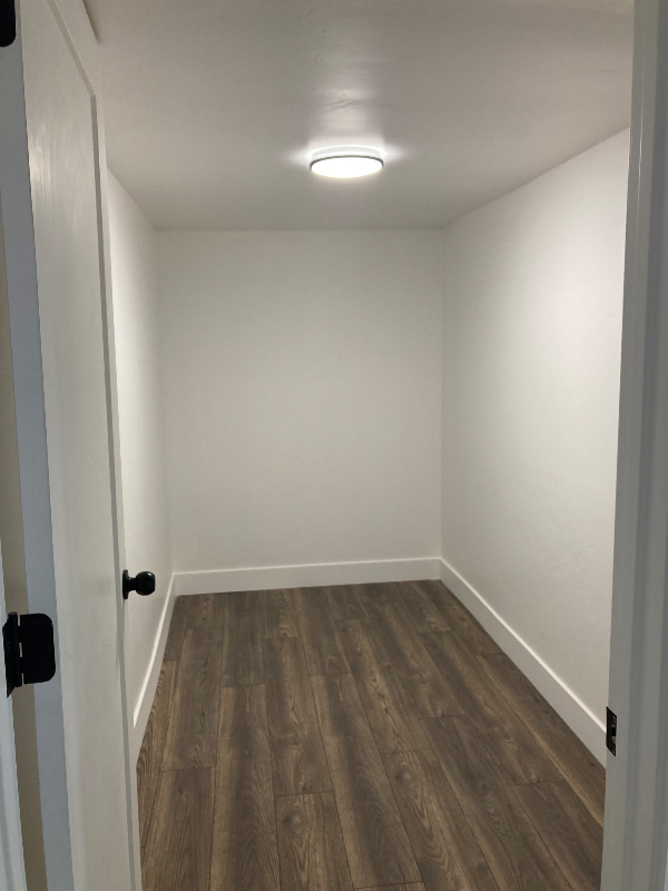 4580 Ws - Photo 3 of 11