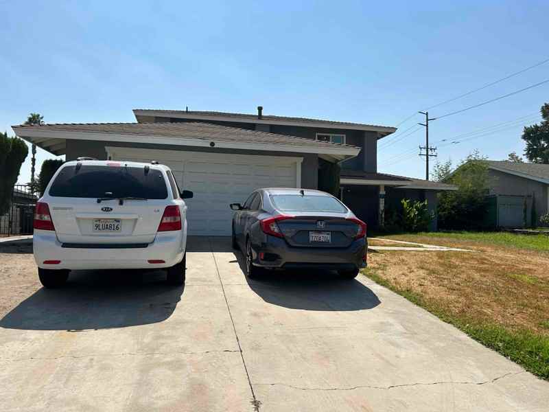 1908 E Hawthorne Ct - Photo 3 of 14